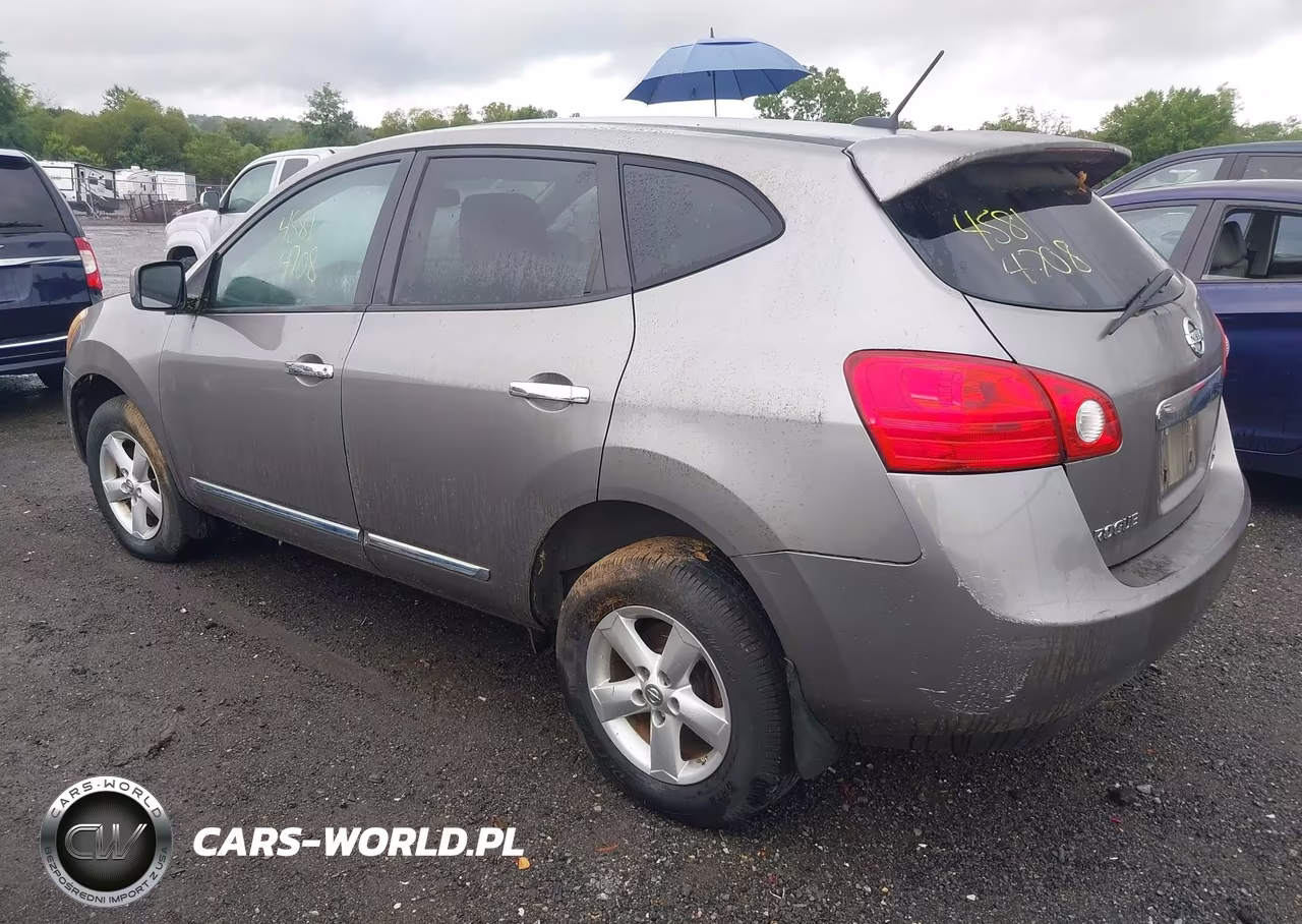 2013 Nissan Rogue S VIN:JN8AS5MVXDW662581 - 3