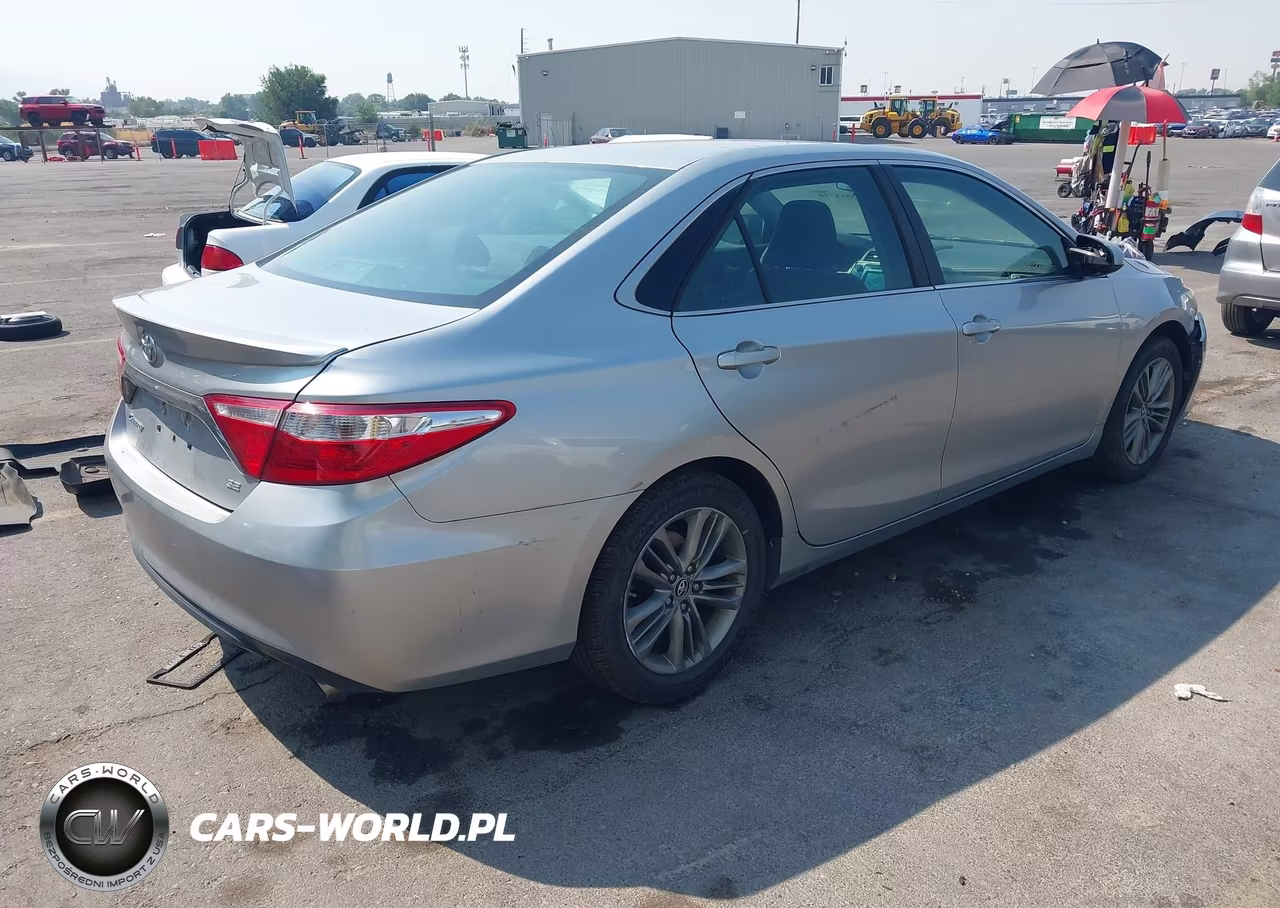 2016 Toyota Camry Se VIN:4T1BF1FK2GU514498 - 4