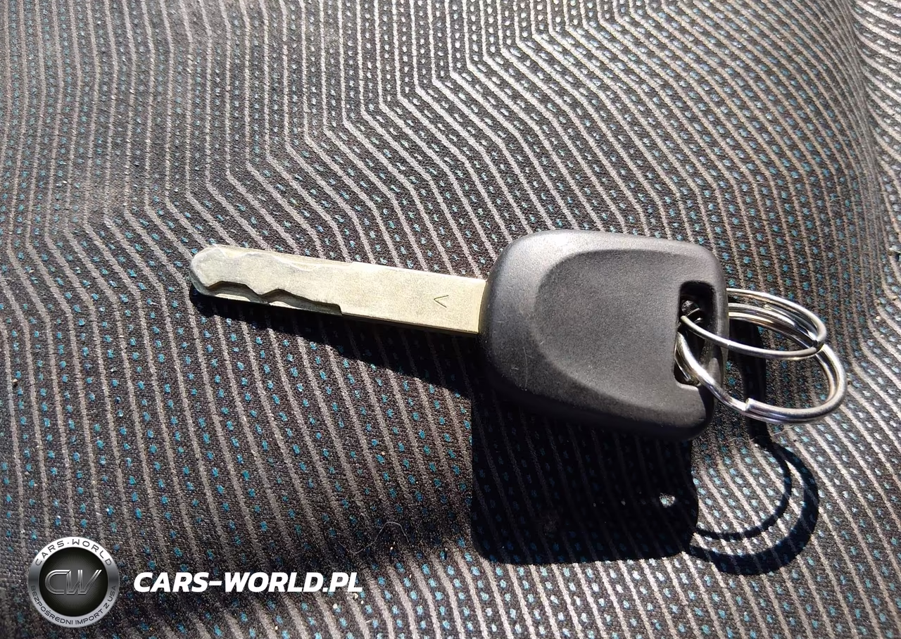 2011 Honda Fit Sport VIN:JHMGE8H53BS012504 - 11