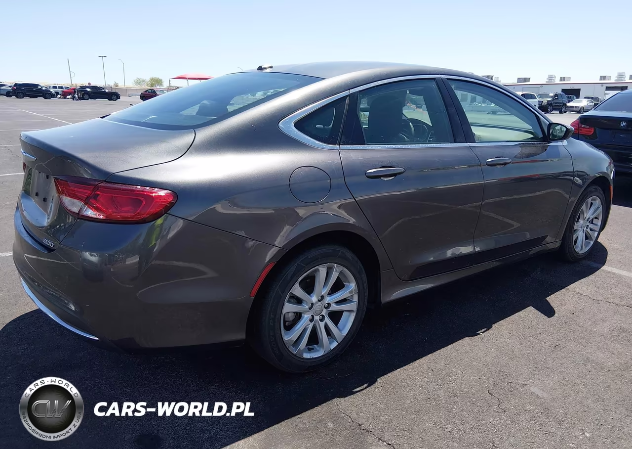 2015 Chrysler 200 Limited VIN:1C3CCCAB0FN742260 - 4