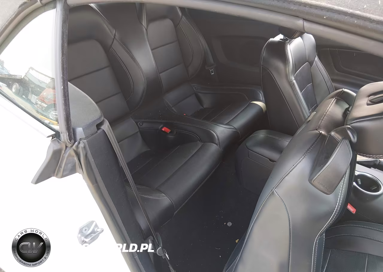 2019 Ford Mustang Ecoboost Premium VIN:1FATP8UH8K5159500 - 8