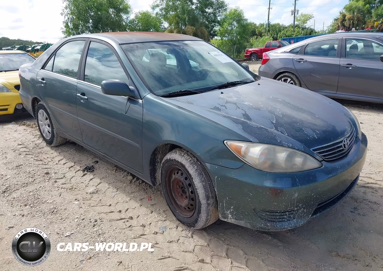 2005 Toyota Camry Le – zdjęcie 1 z 11