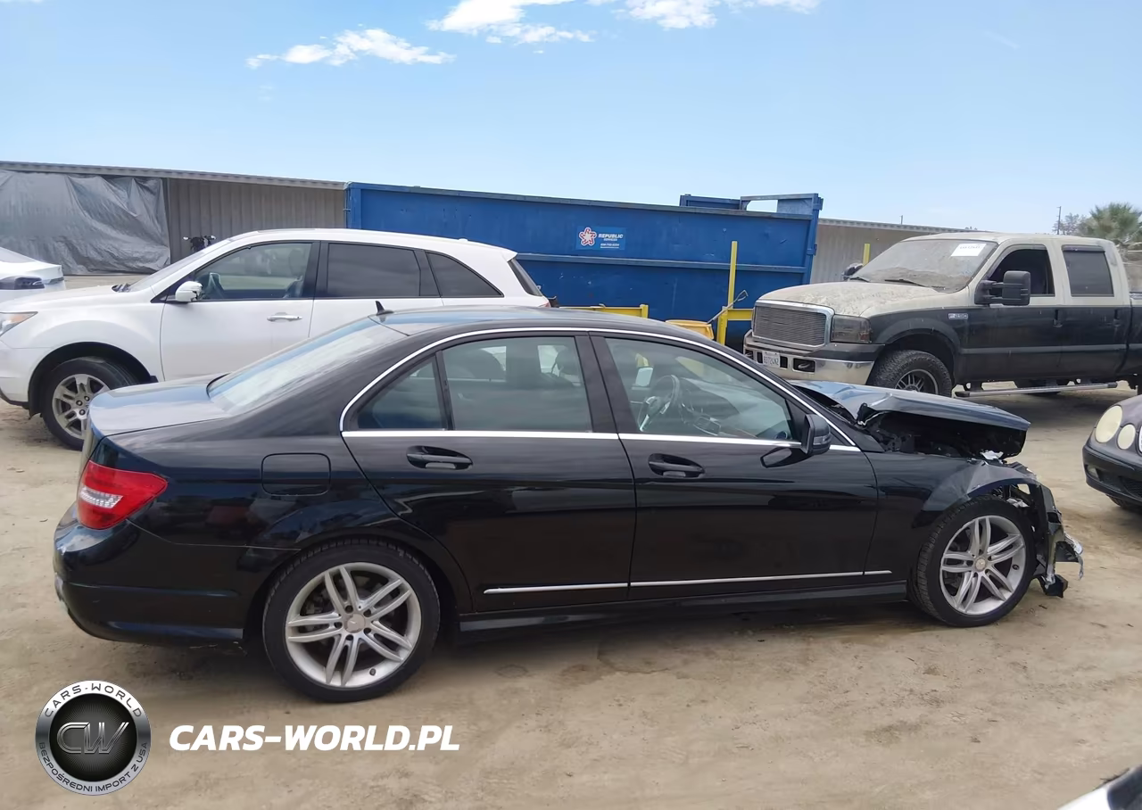 2013 Mercedes-Benz C 250 Sport VIN:WDDGF4HB5DR269841 - 12