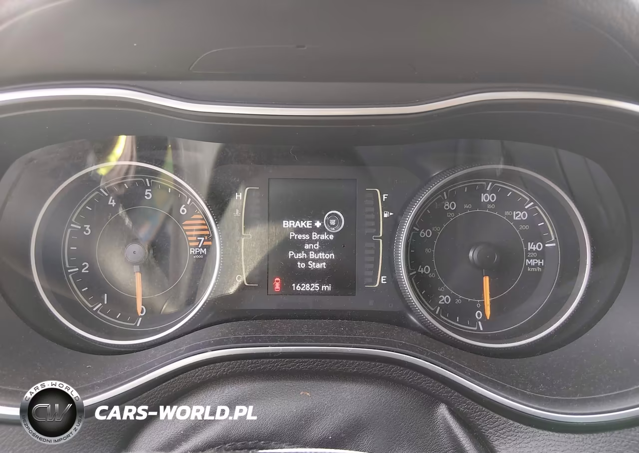 2019 Jeep Cherokee Latitude Plus Fwd VIN:1C4PJLLBXKD159629 - 7