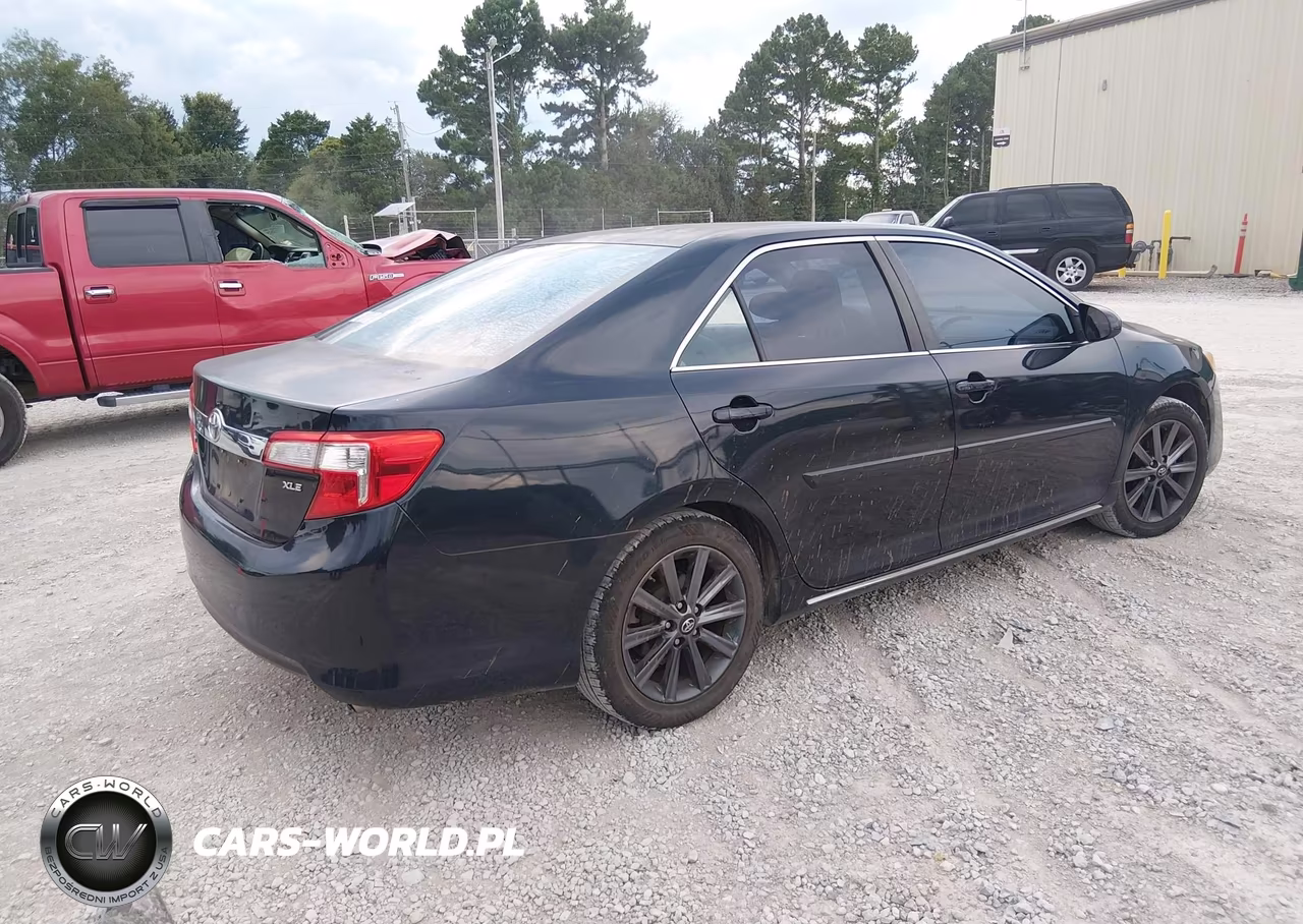 2013 Toyota Camry Xle VIN:4T4BF1FK7DR287939 - 4