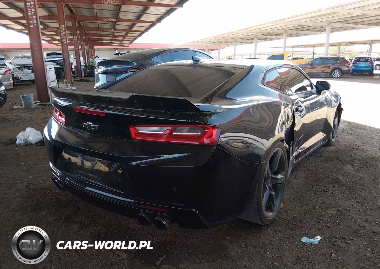 2016 Chevrolet Camaro 2Ss VIN:1G1FG1R72G0168270 - 4