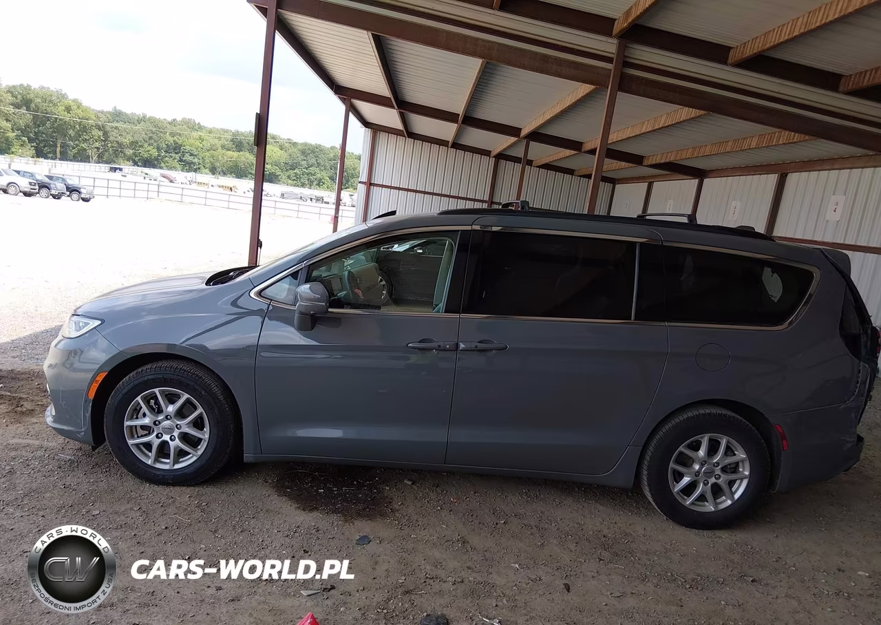 2022 Chrysler Pacifica Touring L VIN:2C4RC1BG7NR123953 - 15