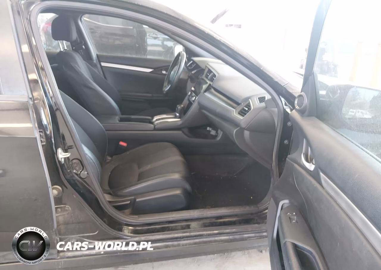 2019 Honda Civic Sport VIN:2HGFC2F81KH519942 - 5