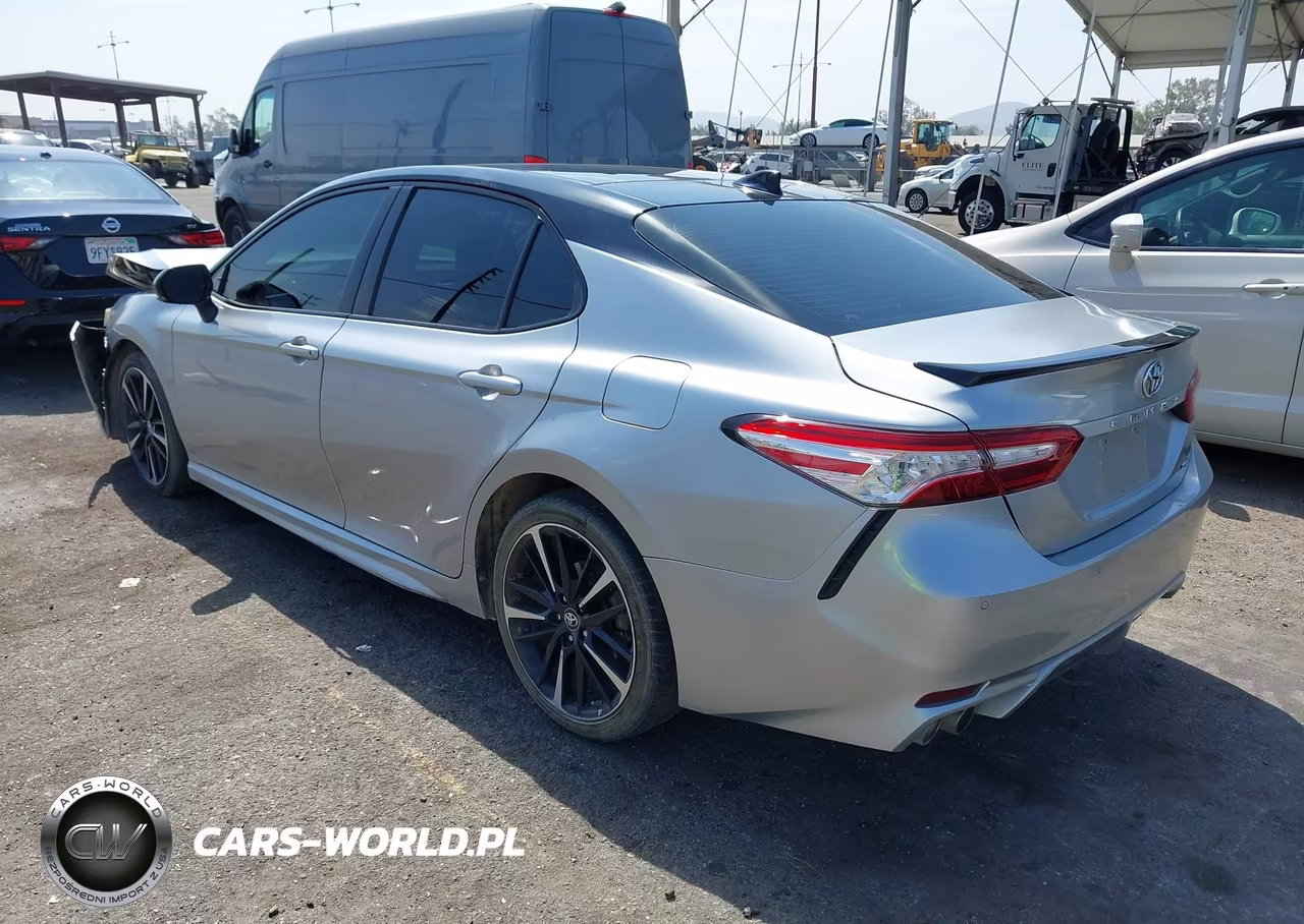 2018 Toyota Camry Xse V6 VIN:4T1BZ1HK5JU013696 - 3