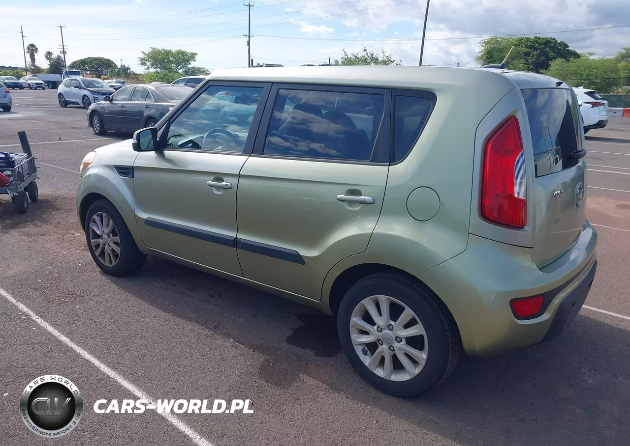 2012 Kia Soul + VIN:KNDJT2A60C7373013 - 3