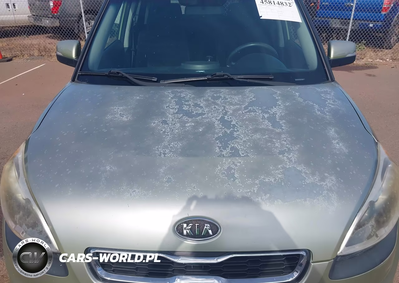 2012 Kia Soul + VIN:KNDJT2A60C7373013 - 6