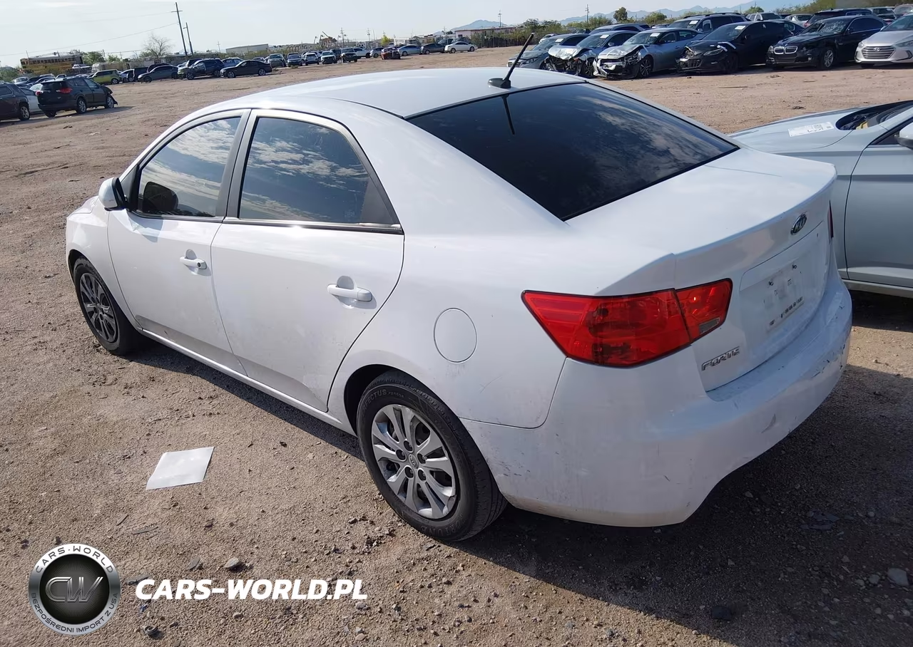 2011 Kia Forte Lx VIN:KNAFT4A26B5435830 - 3
