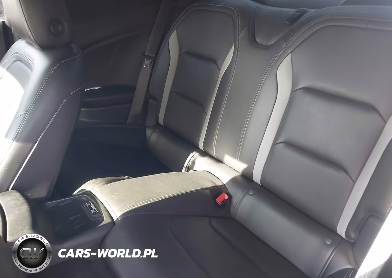 2021 Chevrolet Camaro Rwd 3Lt VIN:1G1FD1RS8M0132527 - 8