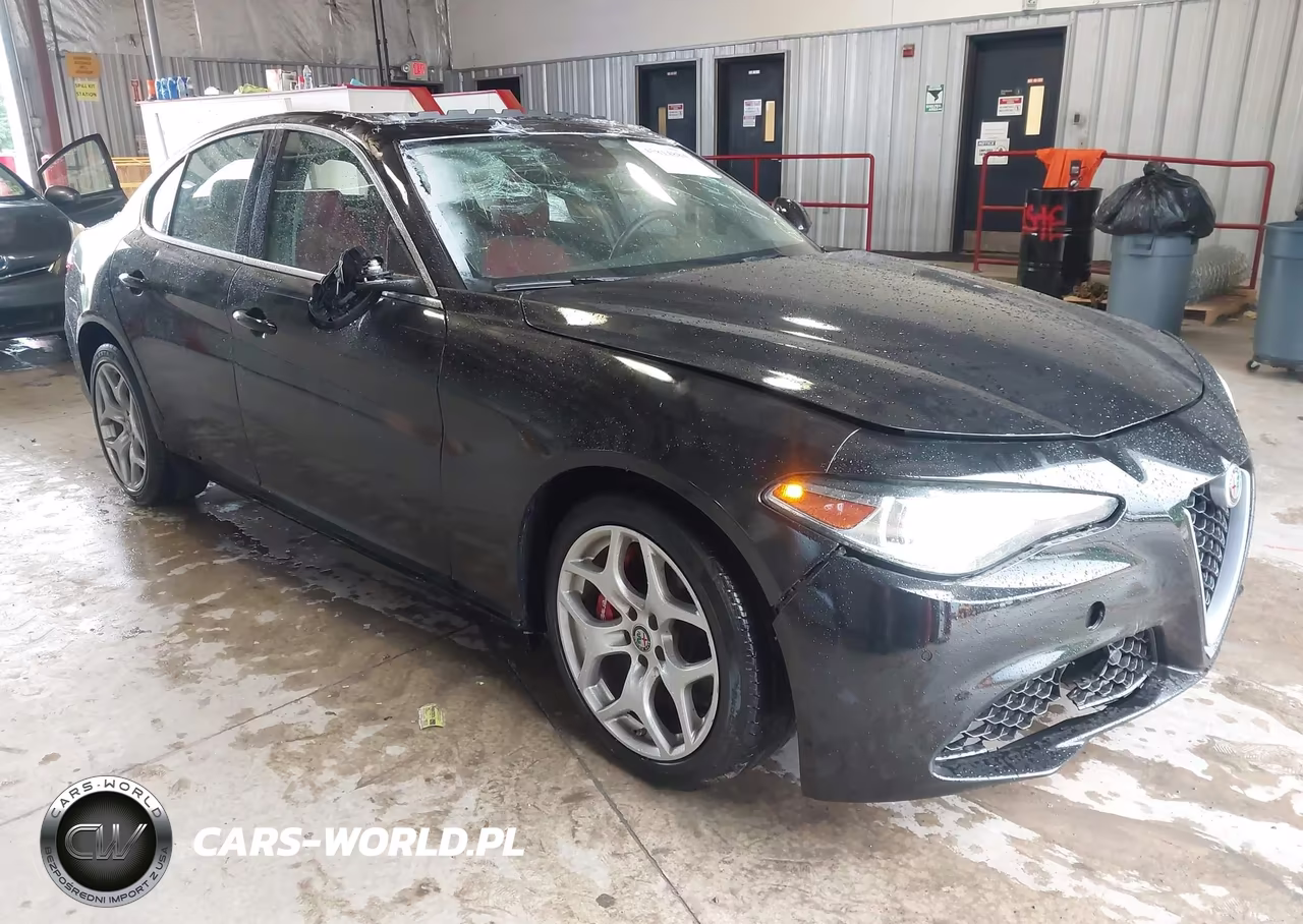 2019 Alfa Romeo Giulia Ti Awd – zdjęcie 1 z 17