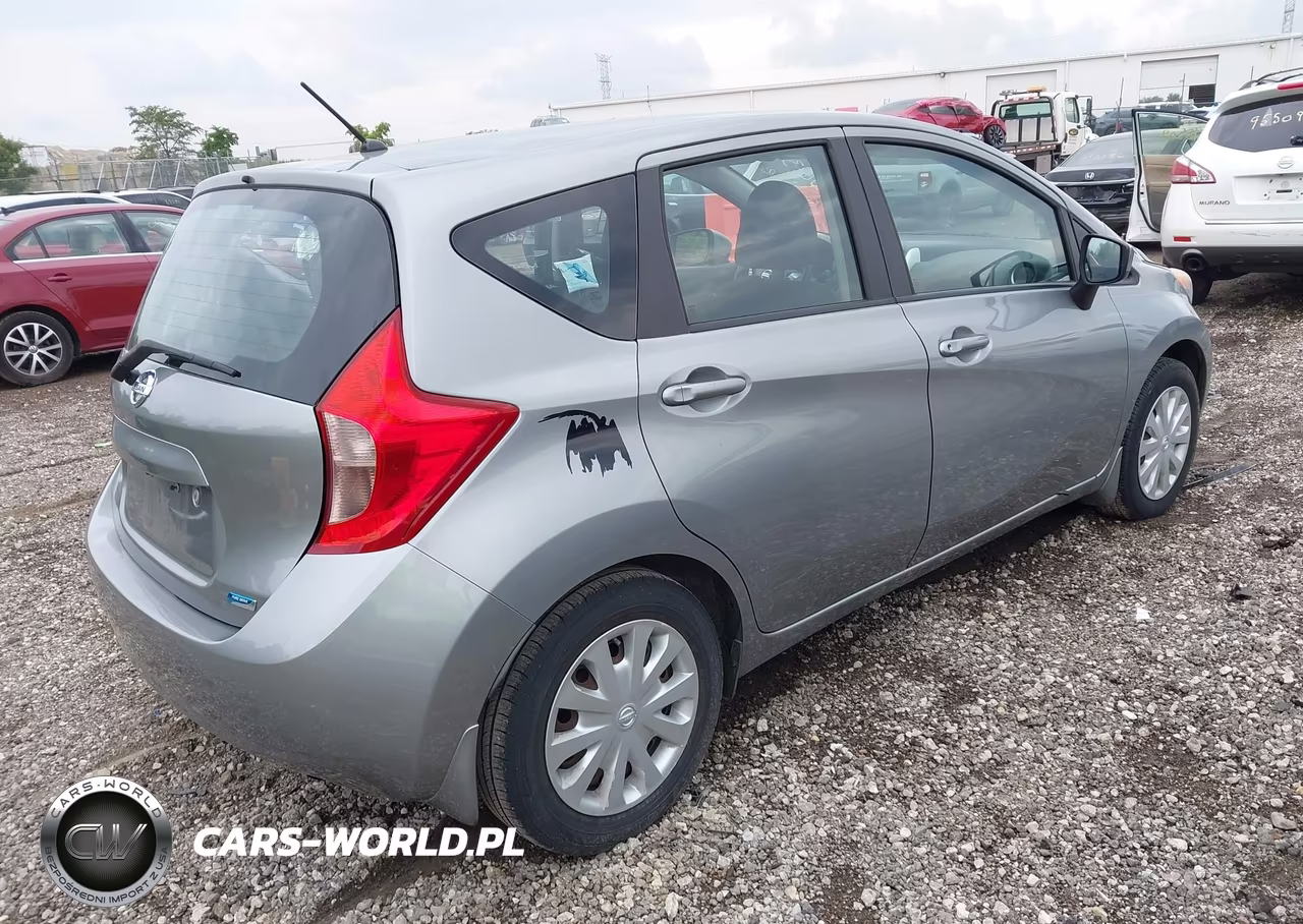 2015 Nissan Versa Note S Plus VIN:3N1CE2CP7FL378169 - 4