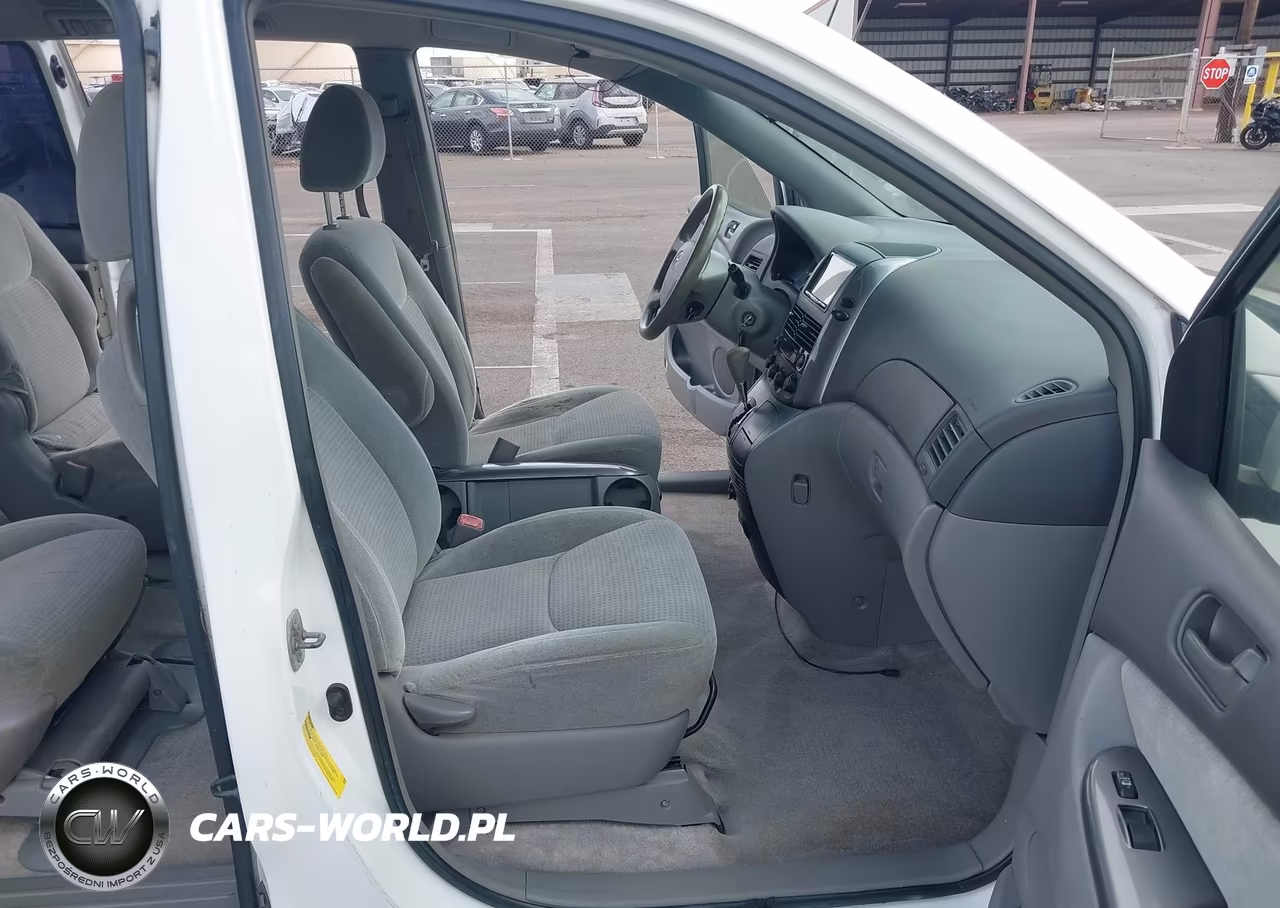 2010 Toyota Sienna Le VIN:5TDKK4CC6AS289089 - 5