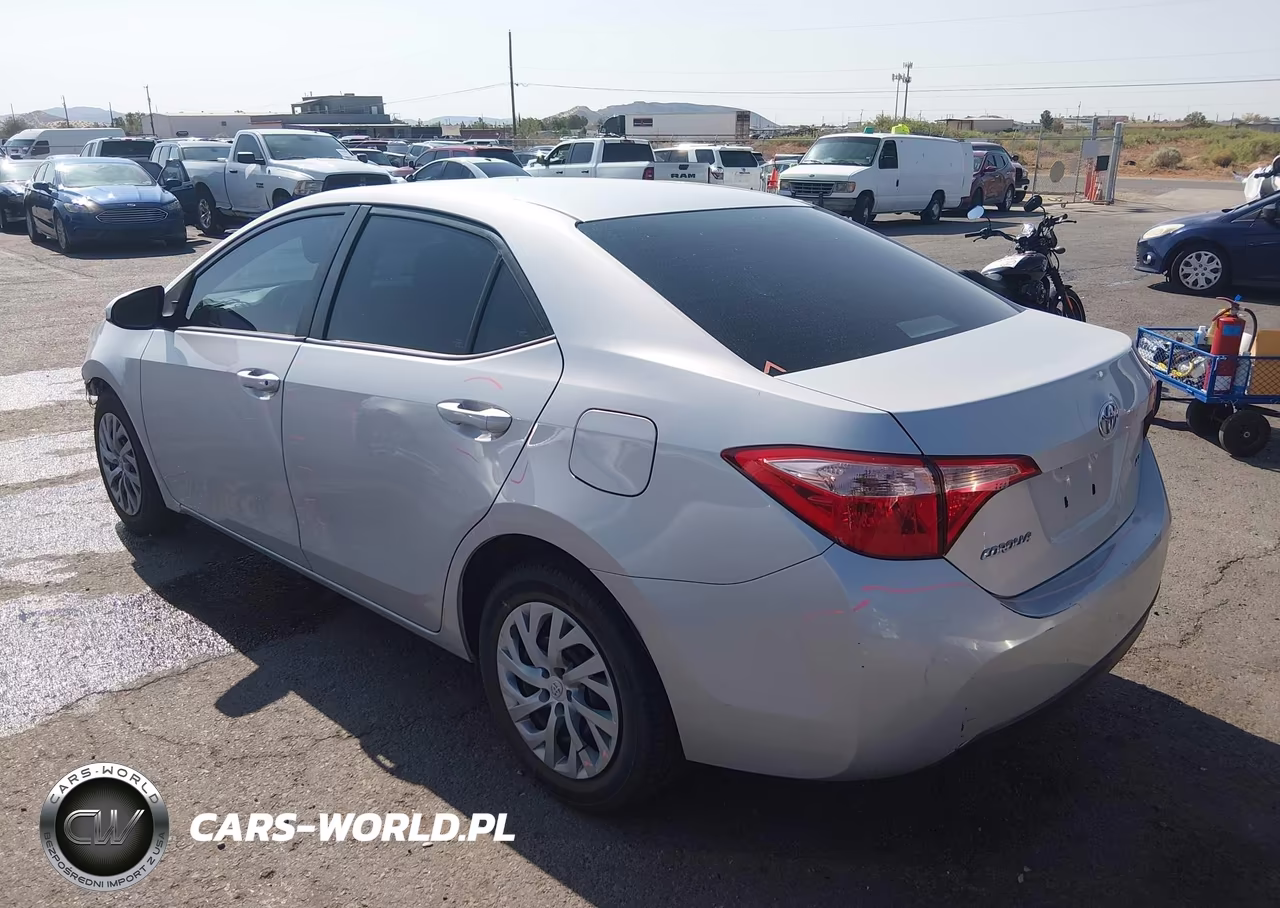 2019 Toyota Corolla Le VIN:2T1BURHE1KC225229 - 3