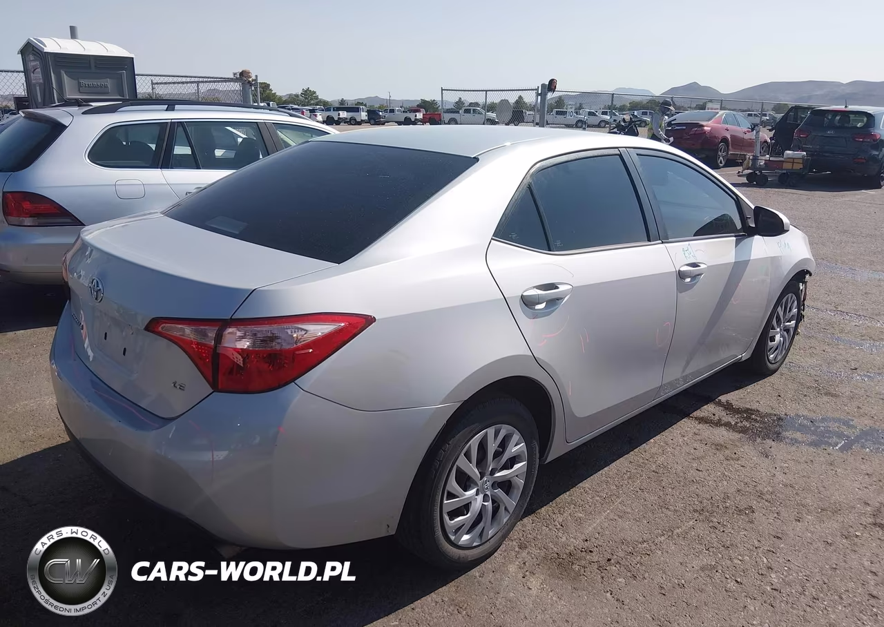 2019 Toyota Corolla Le VIN:2T1BURHE1KC225229 - 4