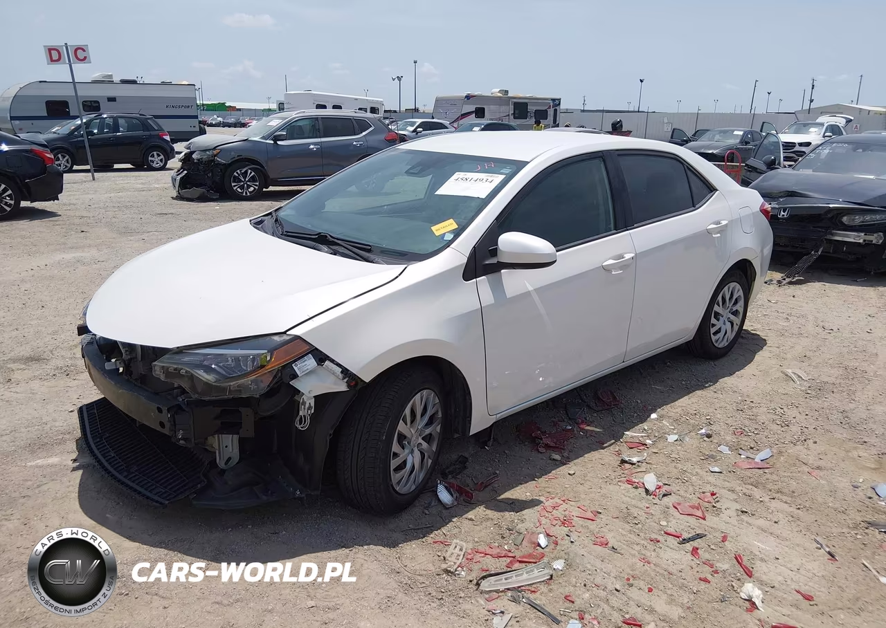 2017 Toyota Corolla Le VIN:5YFBURHE1HP680753 - 2