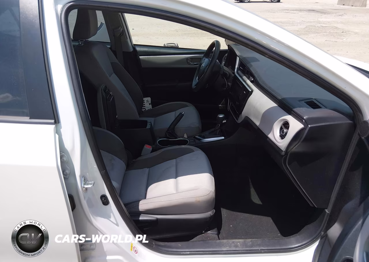 2017 Toyota Corolla Le VIN:5YFBURHE1HP680753 - 5