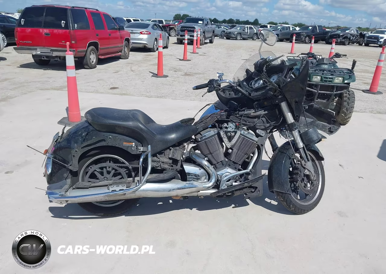 2012 Victory Motorcycles Cross Country Tour VIN:5VPTW36N5C3011158 - 12
