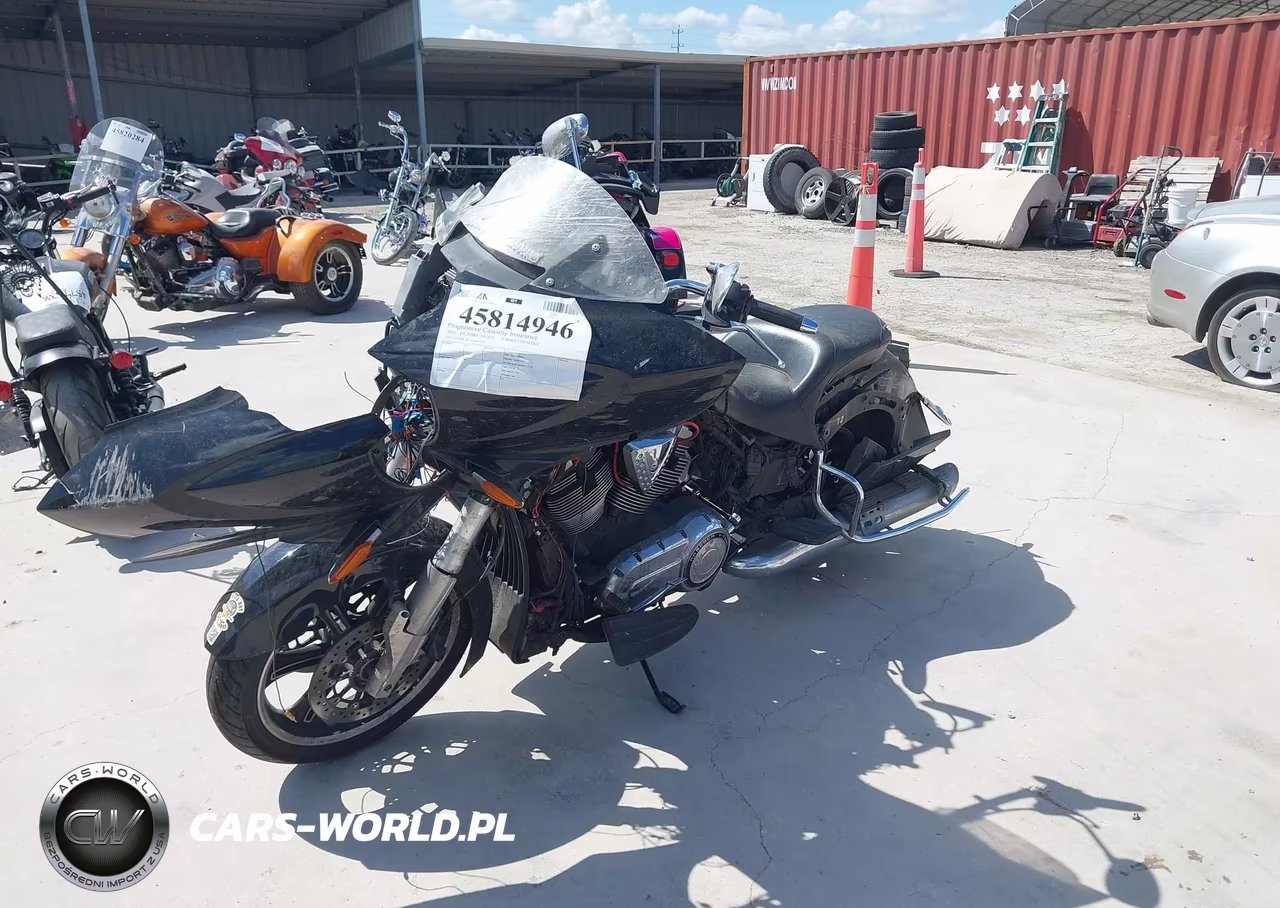 2012 Victory Motorcycles Cross Country Tour VIN:5VPTW36N5C3011158 - 2
