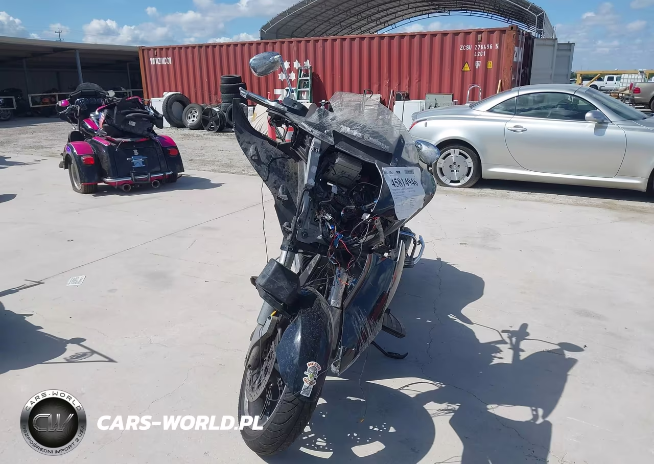 2012 Victory Motorcycles Cross Country Tour VIN:5VPTW36N5C3011158 - 5