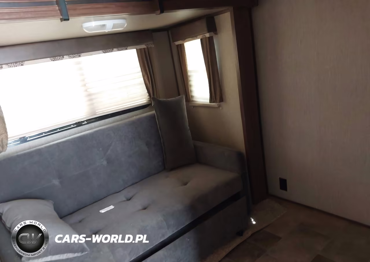 2017 Keystone 39' Gooseneck Travel Trailer VIN:4YDF35725H1533048 - 12