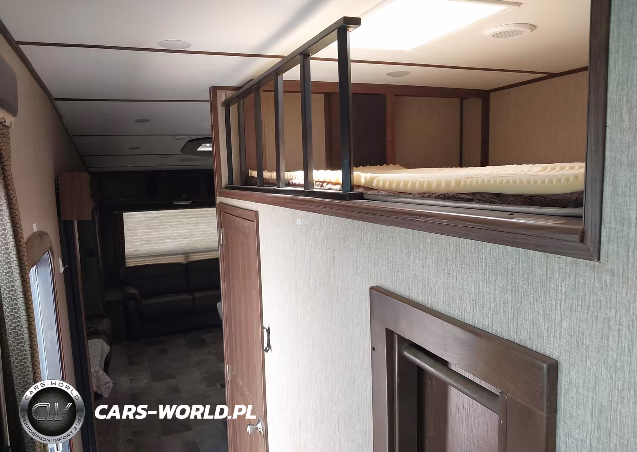 2017 Keystone 39' Gooseneck Travel Trailer VIN:4YDF35725H1533048 - 13