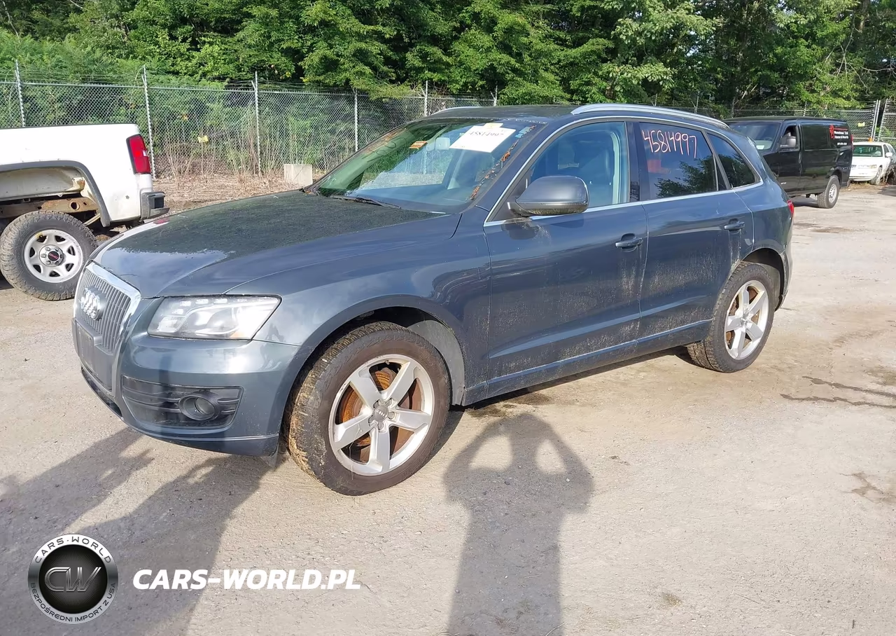 2011 Audi Q5 2.0T Premium VIN:WA1LFAFP1BA075092 - 2