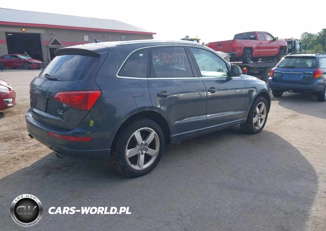 2011 Audi Q5 2.0T Premium VIN:WA1LFAFP1BA075092 - 4
