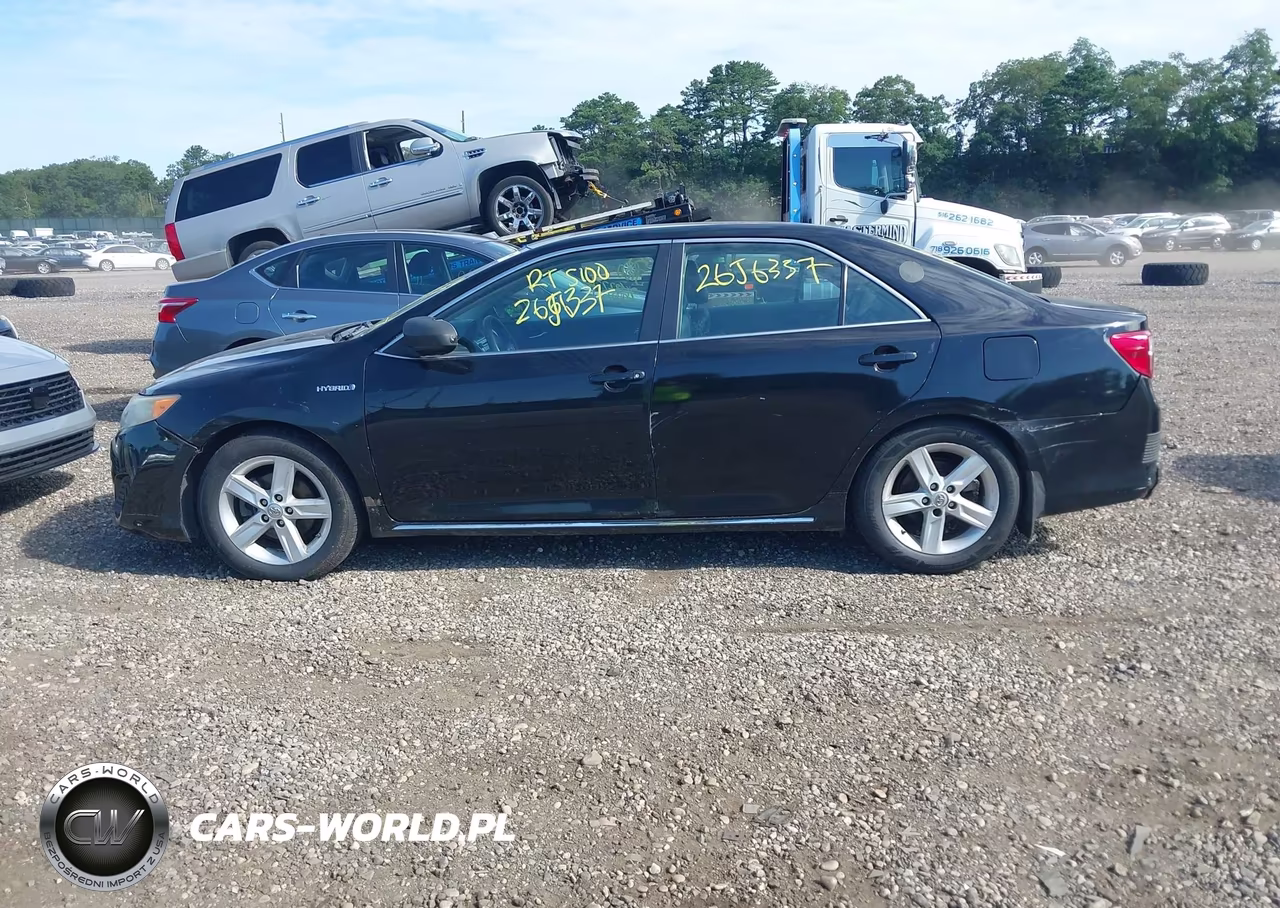2014 Toyota Camry Hybrid Le VIN:4T1BD1FK3EU138980 - 13