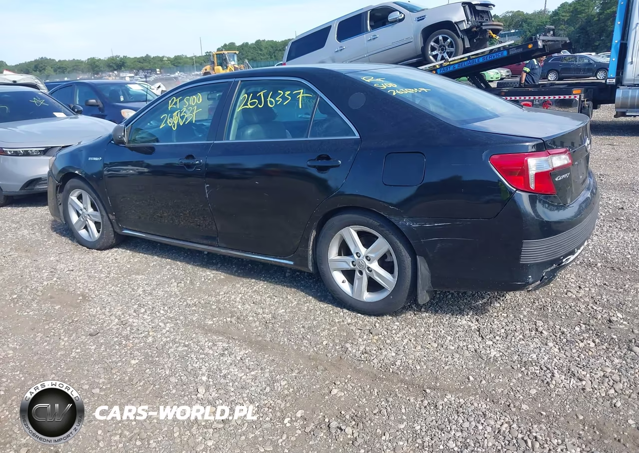 2014 Toyota Camry Hybrid Le VIN:4T1BD1FK3EU138980 - 3