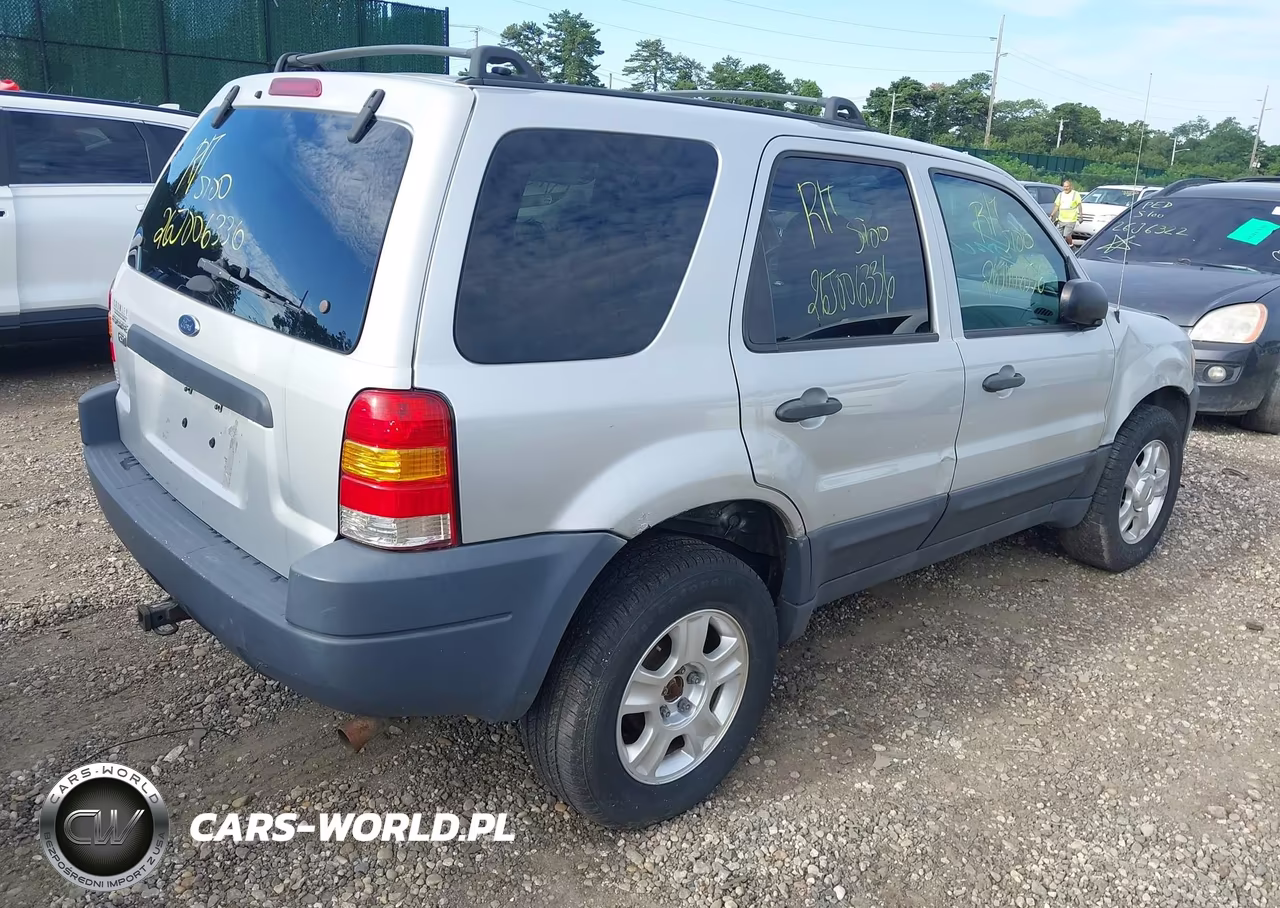 2004 Ford Escape Xlt VIN:1FMCU93194KA30324 - 4