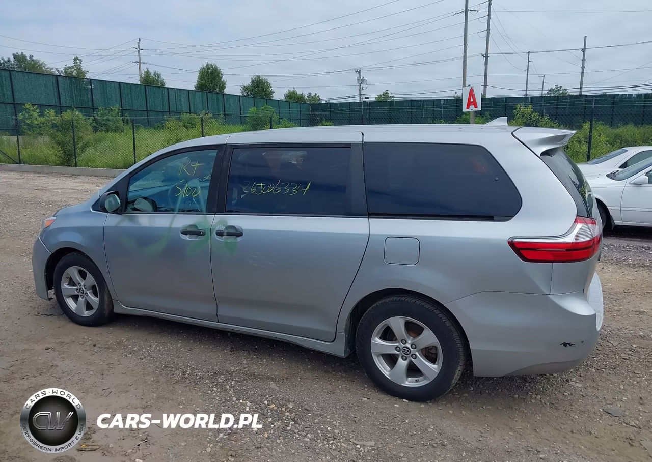2019 Toyota Sienna L 7 Passenger VIN:5TDZZ3DC2KS988949 - 13