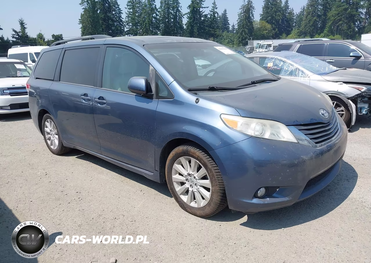 2013 Toyota Sienna Xle 7 Passenger