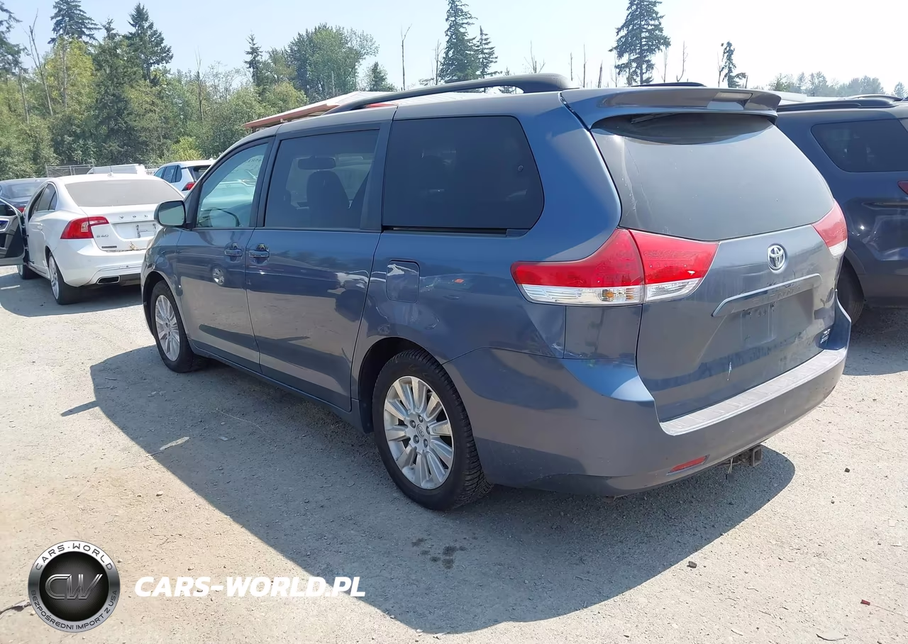 2013 Toyota Sienna Xle 7 Passenger VIN:5TDDK3DC5DS057721 - 3