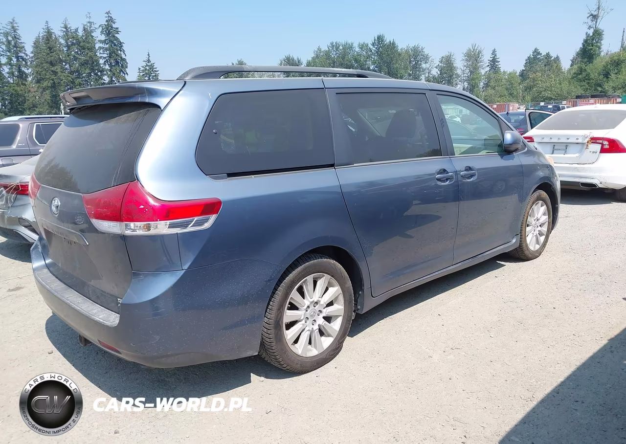 2013 Toyota Sienna Xle 7 Passenger VIN:5TDDK3DC5DS057721 - 4