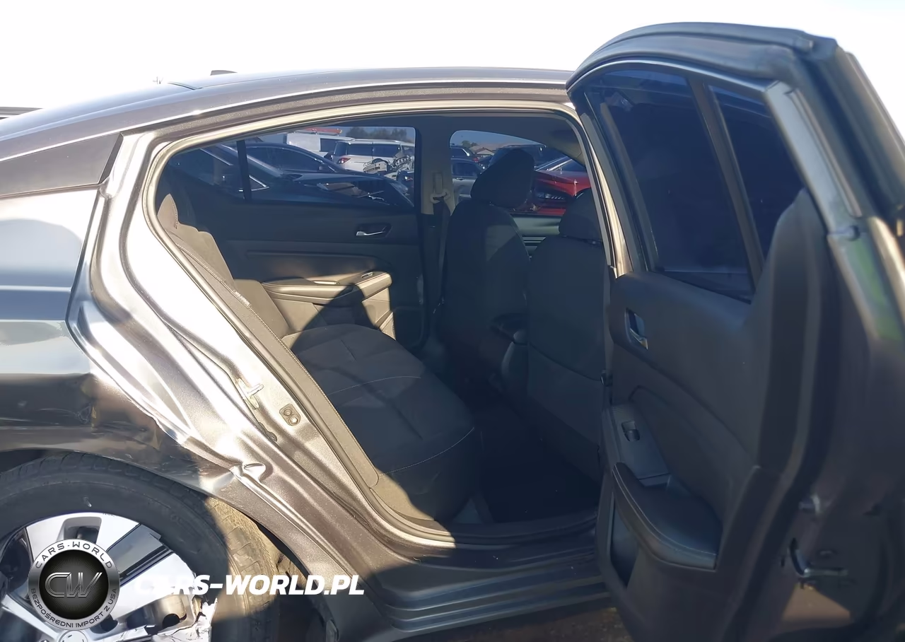 2019 Nissan Altima 2.5 S VIN:1N4BL4BV6KC121106 - 8
