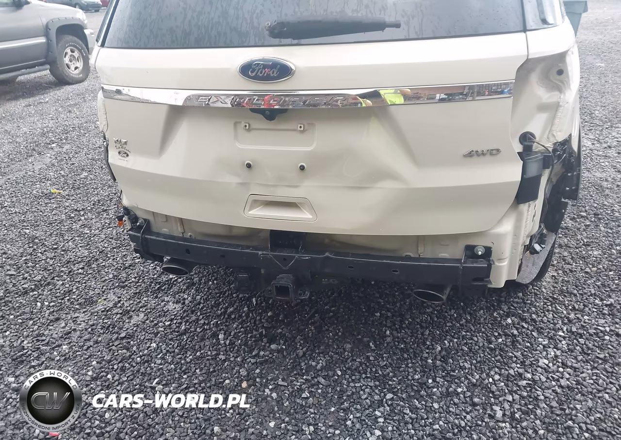 2018 Ford Explorer Xlt VIN:1FM5K8D89JGB15313 - 6