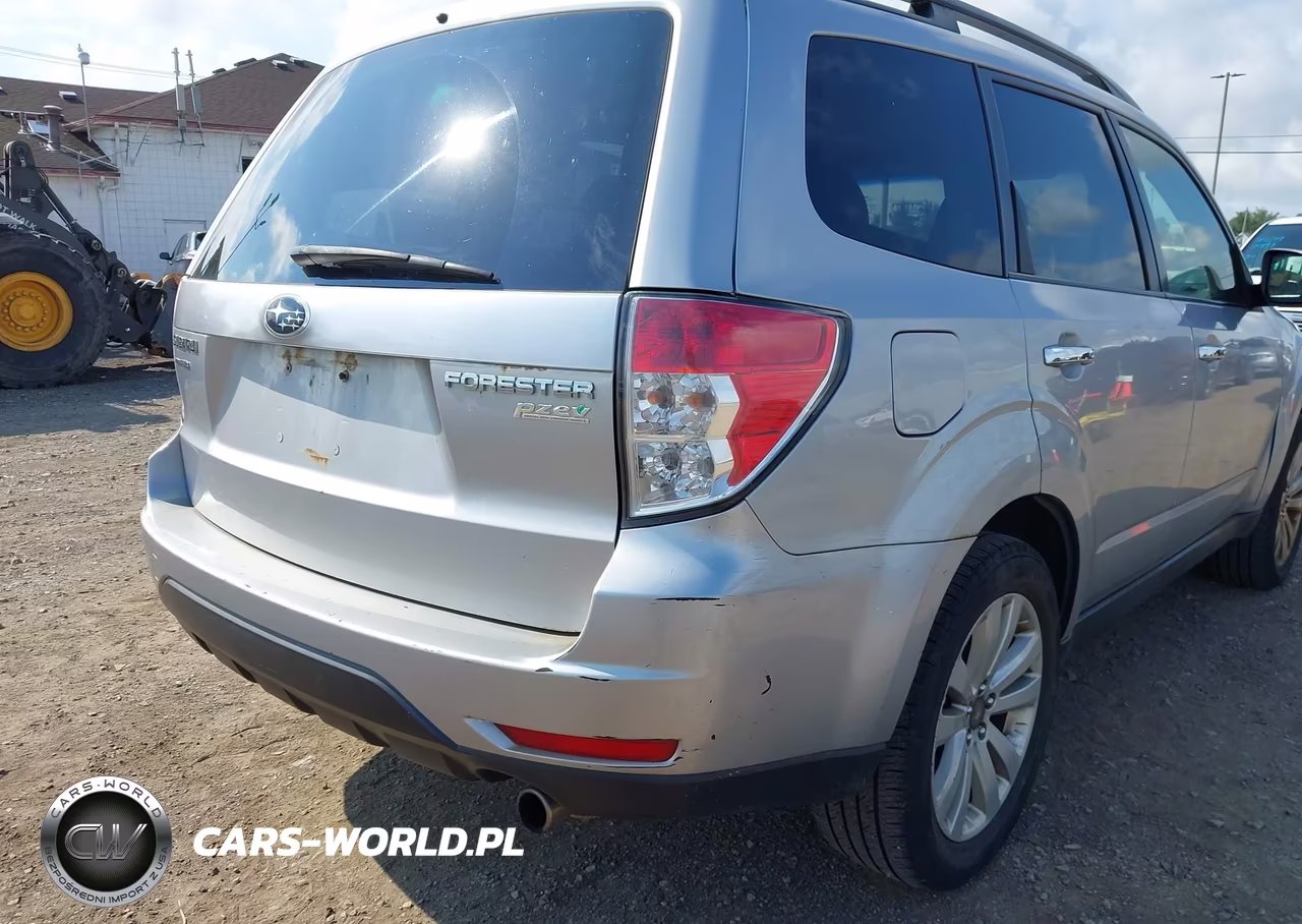 2012 Subaru Forester 2.5X Premium VIN:JF2SHADC2CH465026 - 12
