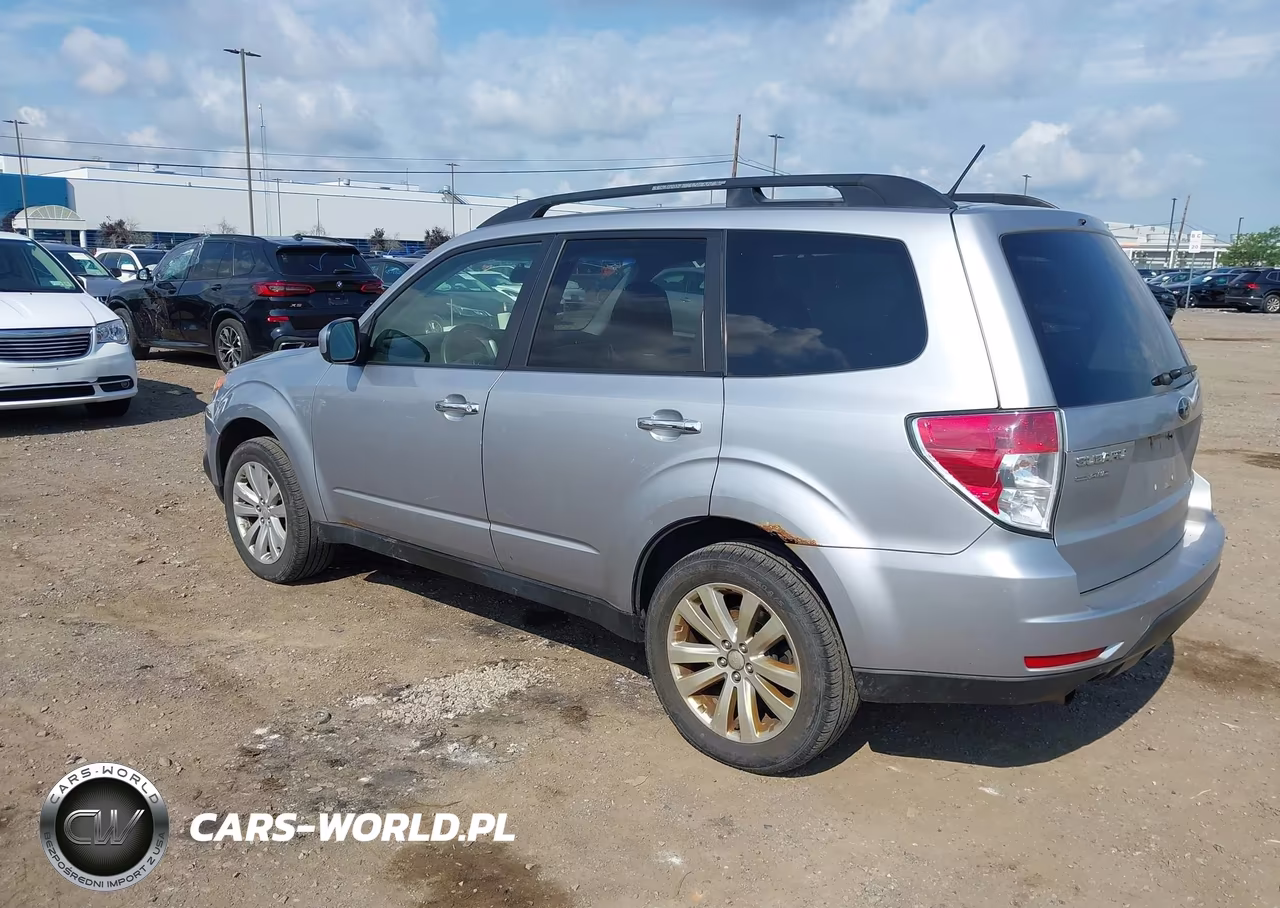 2012 Subaru Forester 2.5X Premium VIN:JF2SHADC2CH465026 - 3