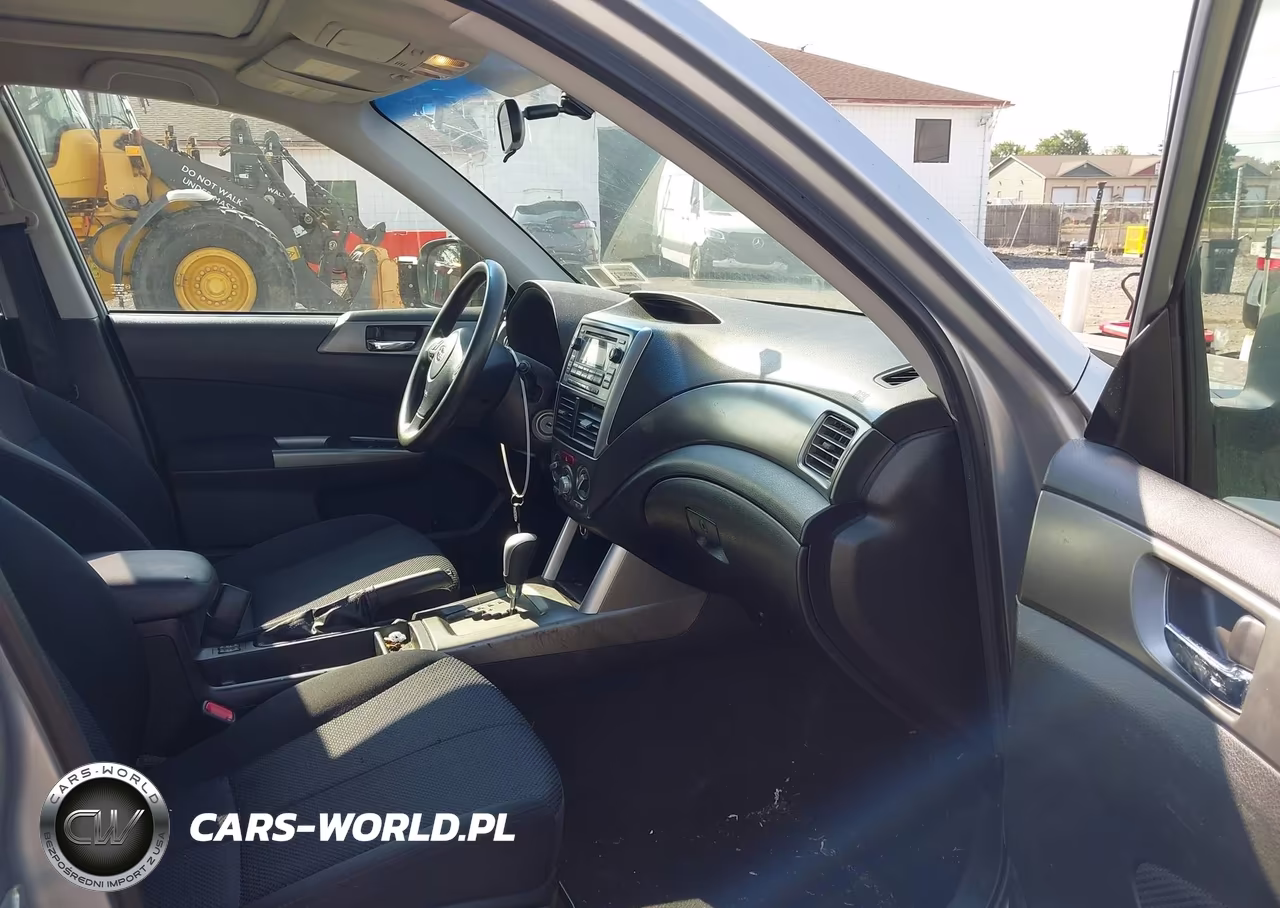 2012 Subaru Forester 2.5X Premium VIN:JF2SHADC2CH465026 - 5
