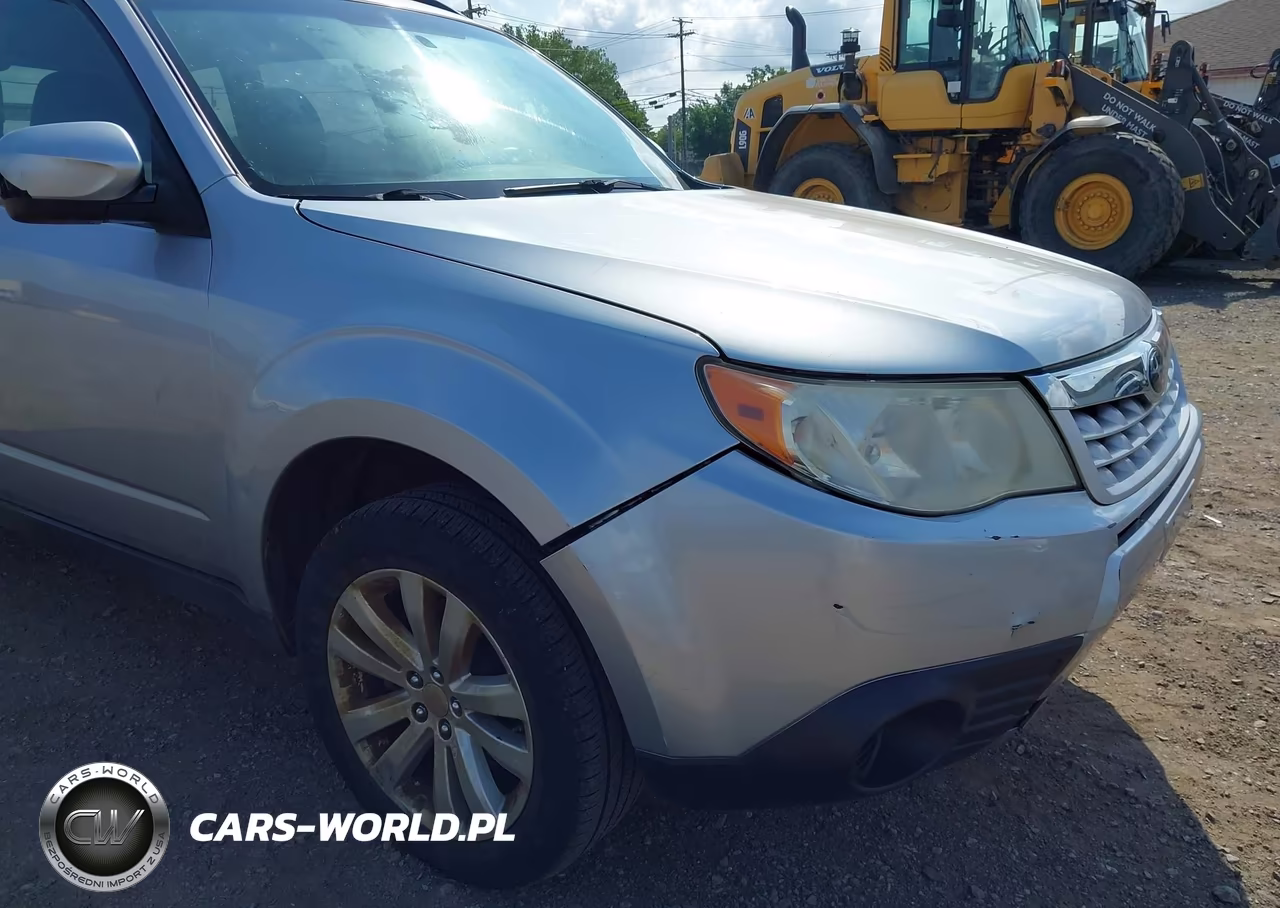 2012 Subaru Forester 2.5X Premium VIN:JF2SHADC2CH465026 - 6