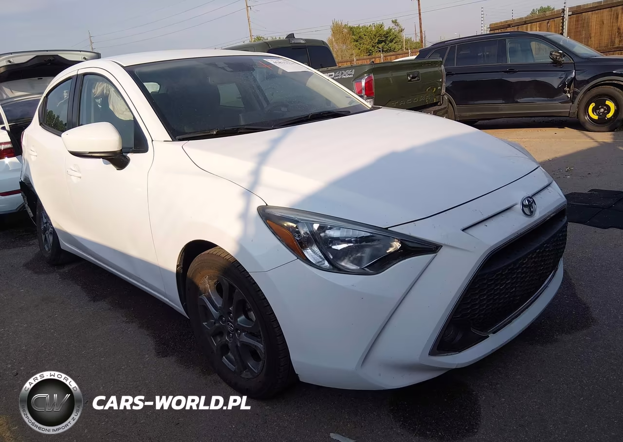 2020 Toyota Yaris Le VIN:3MYDLBJV3LY701562 - 1