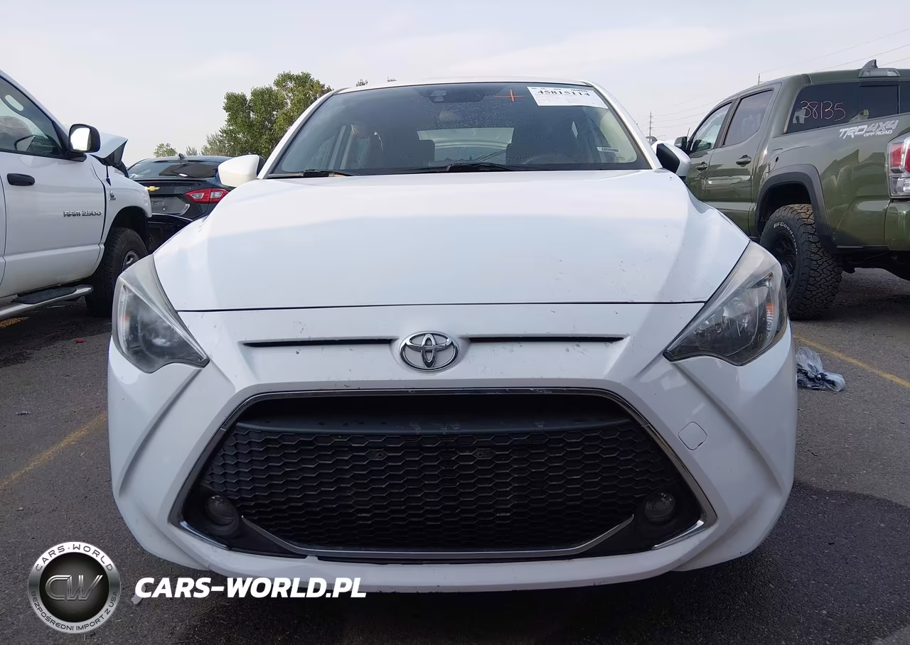 2020 Toyota Yaris Le VIN:3MYDLBJV3LY701562 - 12