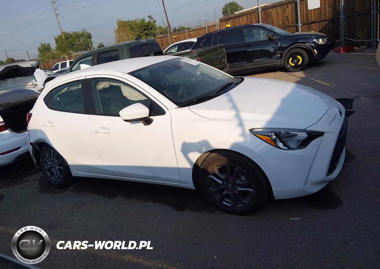2020 Toyota Yaris Le VIN:3MYDLBJV3LY701562 - 13