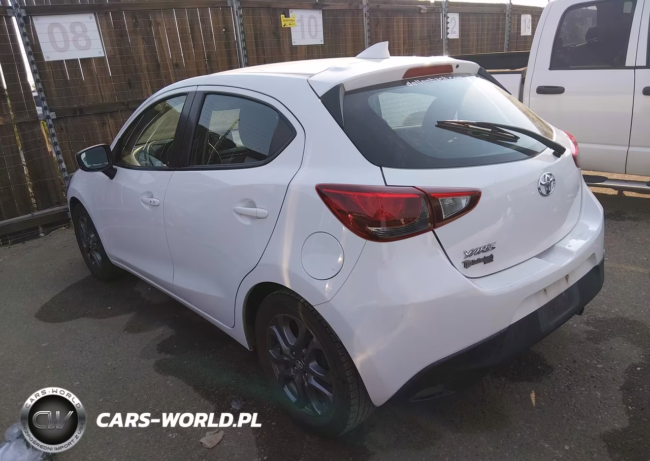 2020 Toyota Yaris Le VIN:3MYDLBJV3LY701562 - 3