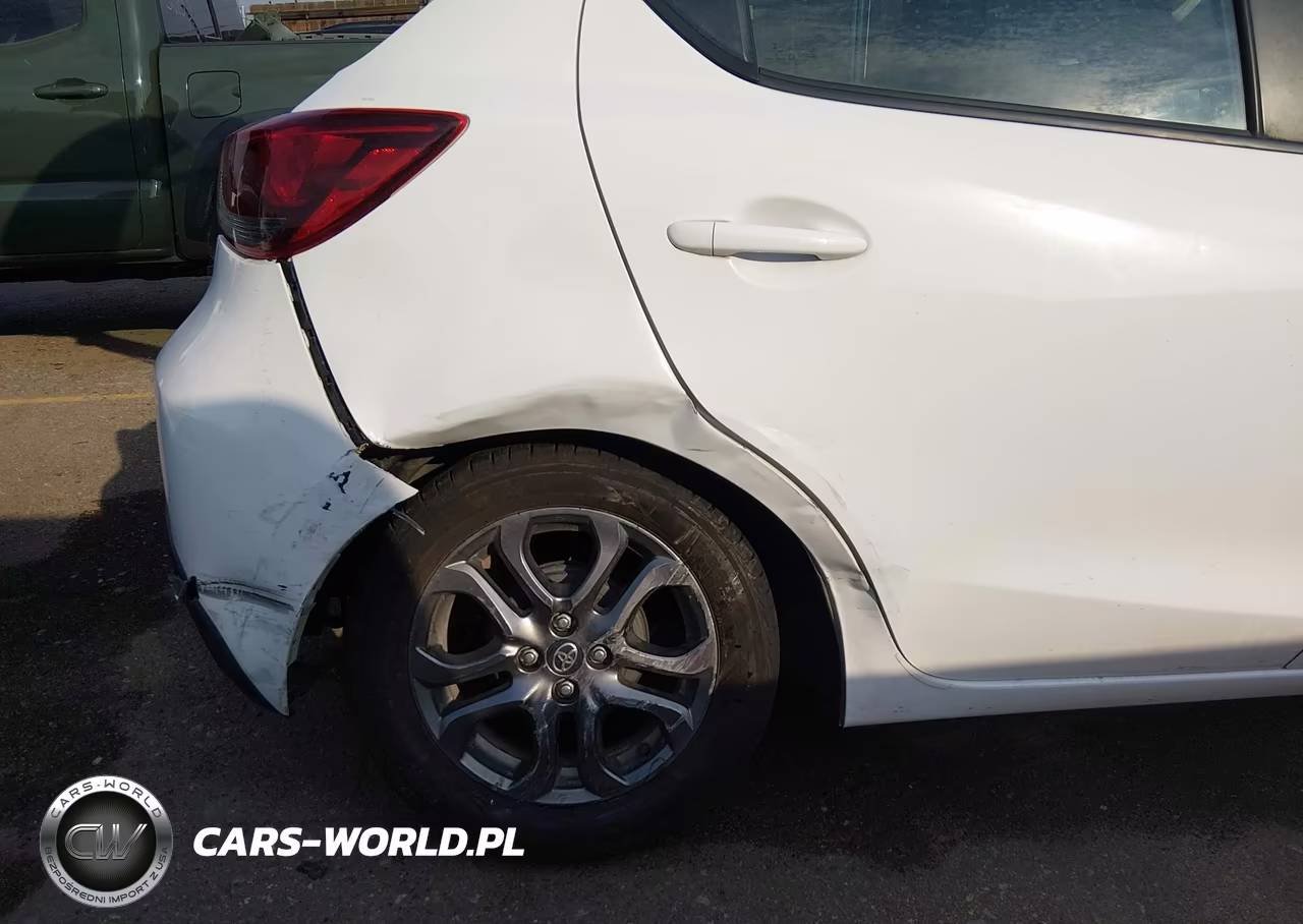 2020 Toyota Yaris Le VIN:3MYDLBJV3LY701562 - 6