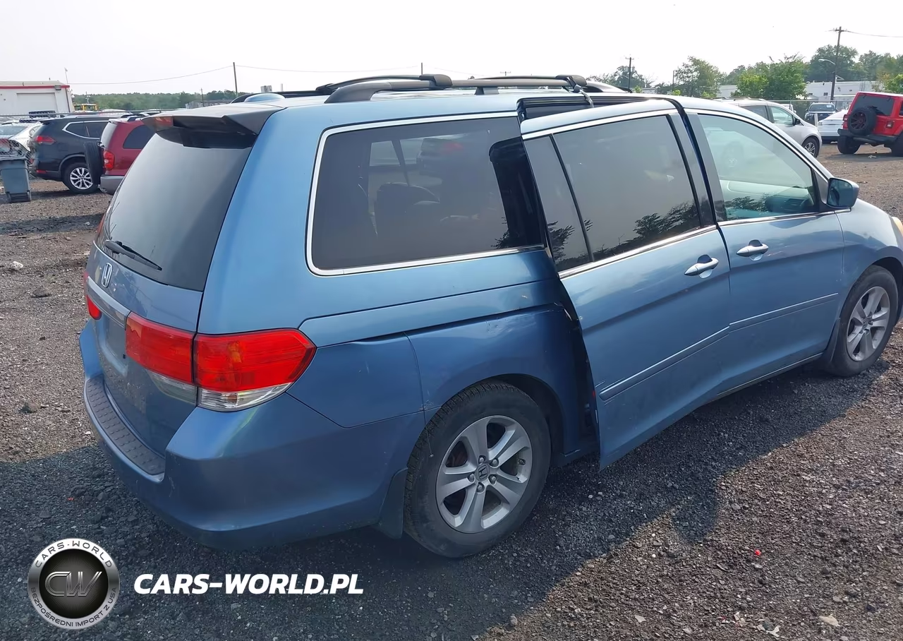 2009 Honda Odyssey Touring VIN:5FNRL38999B000340 - 4